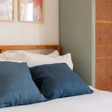 Apartament 2-bed With Cozy Private Terrace At Intendente