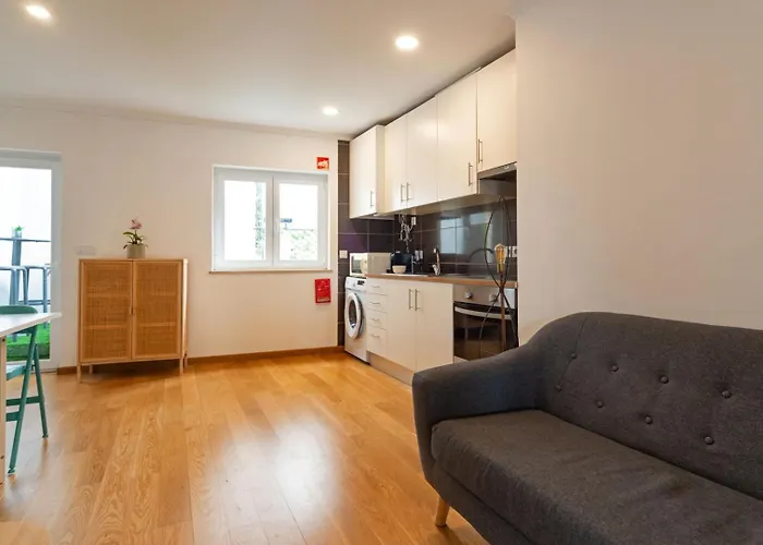 2-bed With Cozy Private Terrace At Intendente * Lisboa