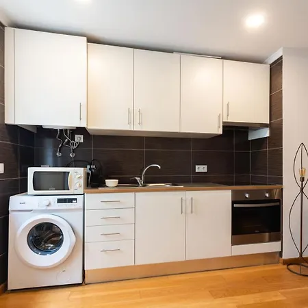 דירה 2-bed With Cozy Private Terrace At Intendente ליסבון