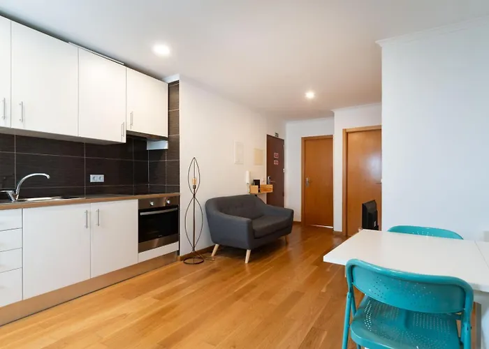 2-bed With Cozy Private Terrace At Intendente * 리스본