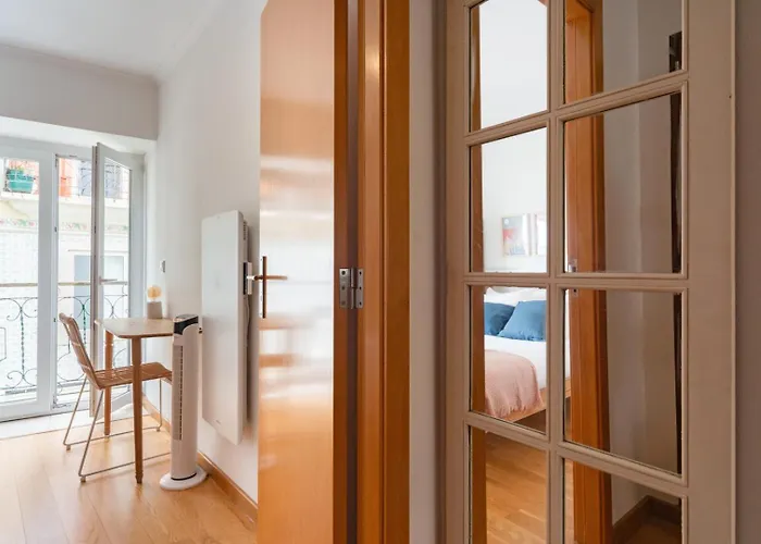 2-bed With Cozy Private Terrace At Intendente * 리스본