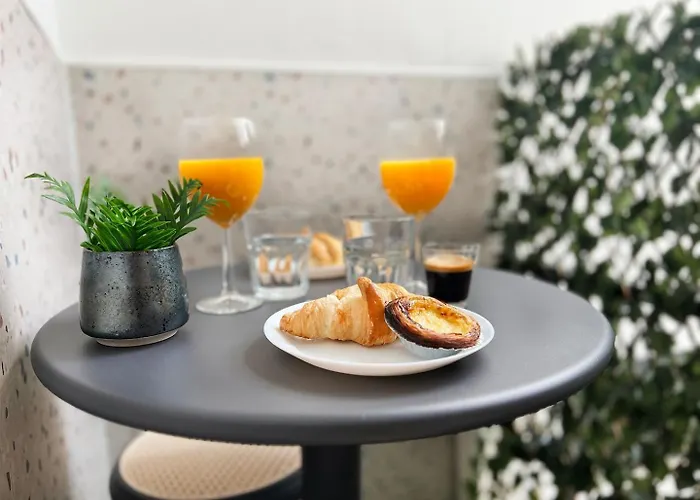 2-bed With Cozy Private Terrace At Intendente Lisboa