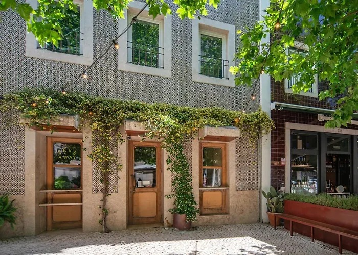 아파트 2-bed With Cozy Private Terrace At Intendente