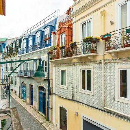 2-bed With Cozy Private Terrace At Intendente Διαμέρισμα *