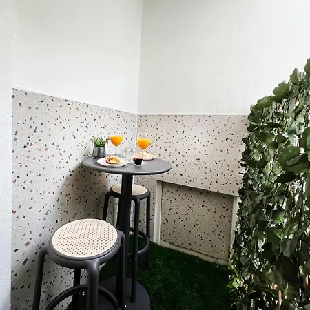 2-bed With Cozy Private Terrace At Intendente Апартаменты Лиссабон