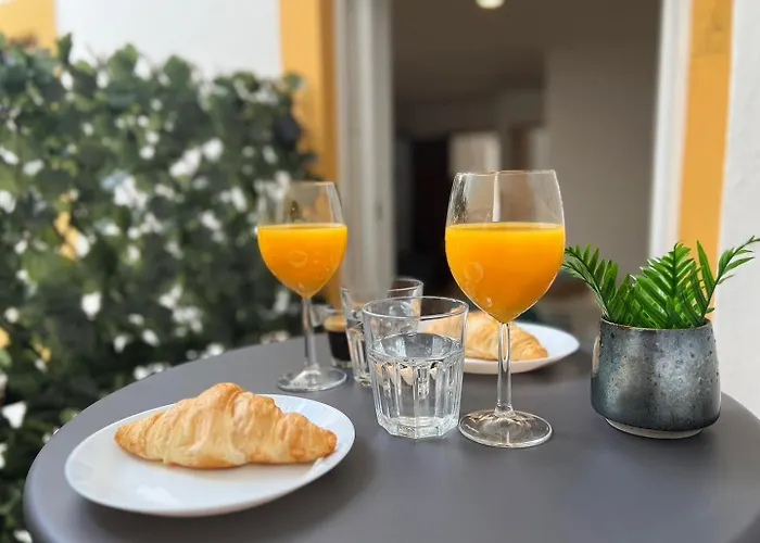 2-bed With Cozy Private Terrace At Intendente * Lisbon